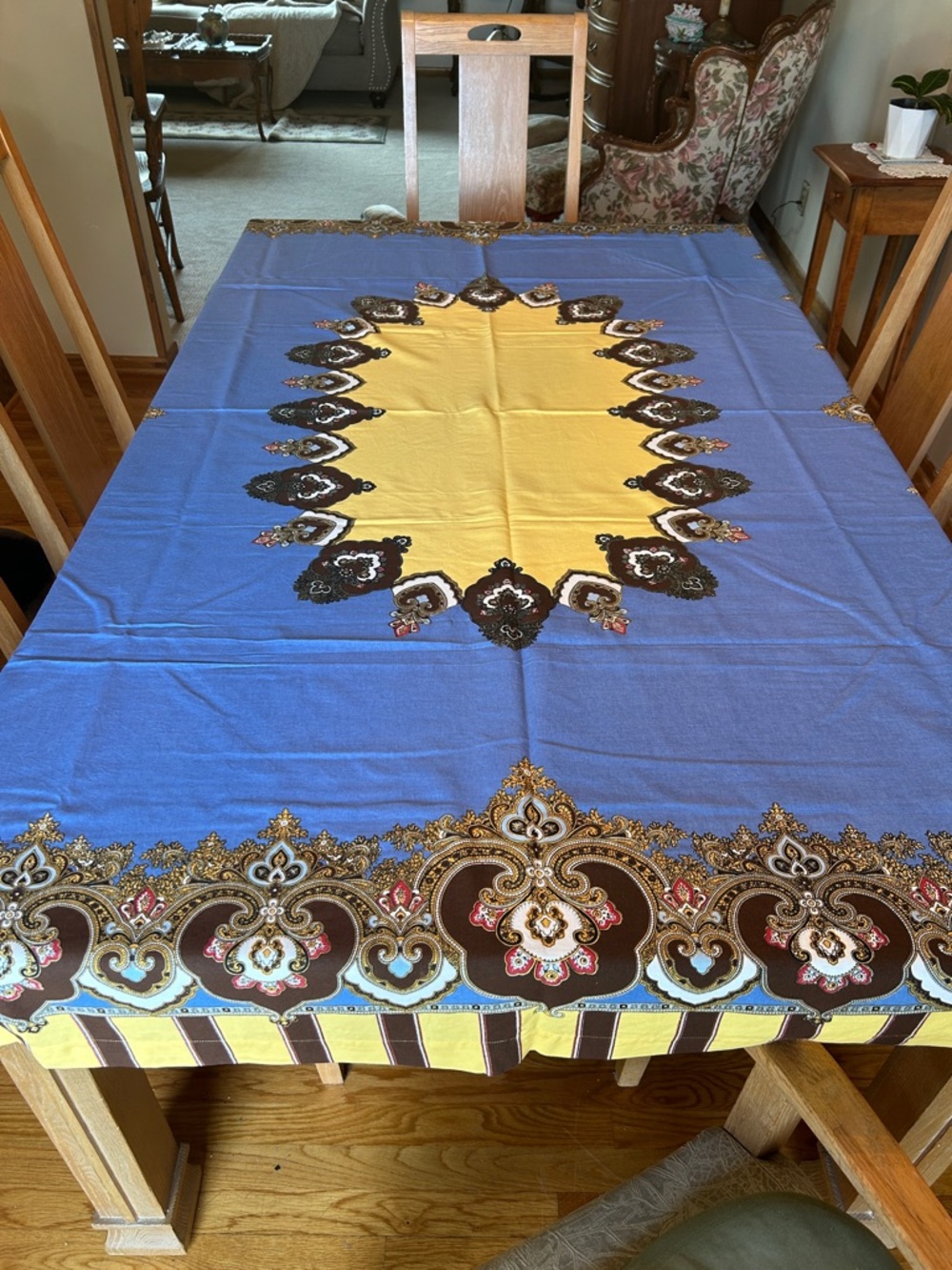 Gorgeous Williams Sonoma province Paisley French country 70“ x 90“ tablecloth